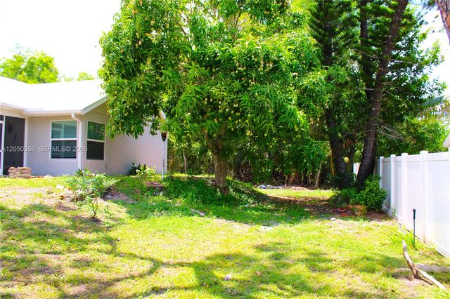 6617 Idlewild Street, Fort Myers, FL 33966