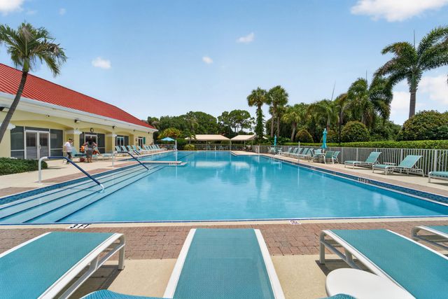 573 NW MONTEVINA Drive, Port St. Lucie, Port St Lucie, FL 34986
