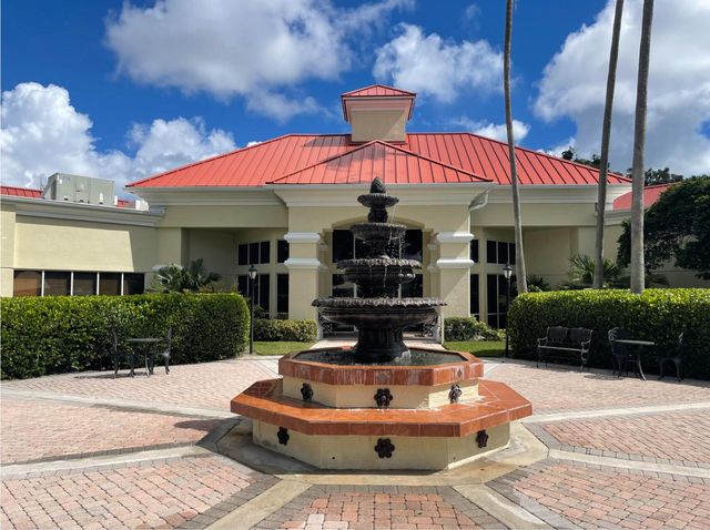 573 NW MONTEVINA Drive, Port St. Lucie, Port St Lucie, FL 34986