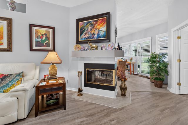 573 NW MONTEVINA Drive, Port St. Lucie, Port St Lucie, FL 34986