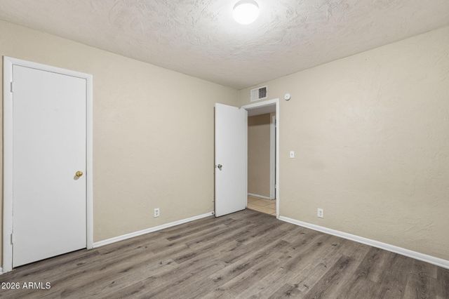 6211 S 21ST Street, Phoenix, AZ 85042