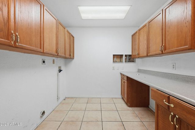 6211 S 21ST Street, Phoenix, AZ 85042