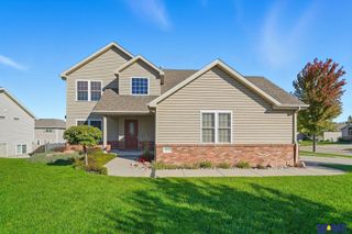 9040 Garland Street, Lincoln, NE 68505