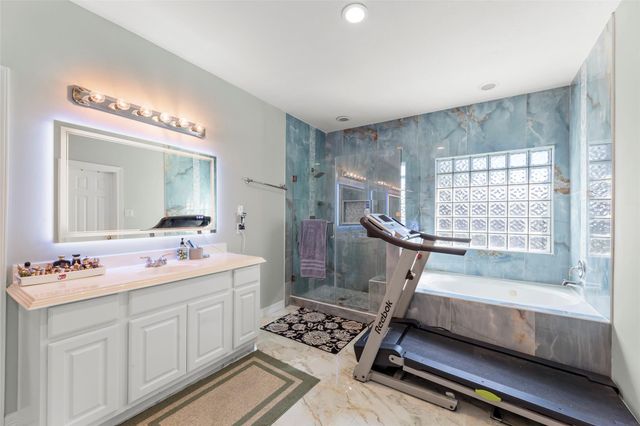 15111 Black Falls Lane, Sugar Land, TX 77498