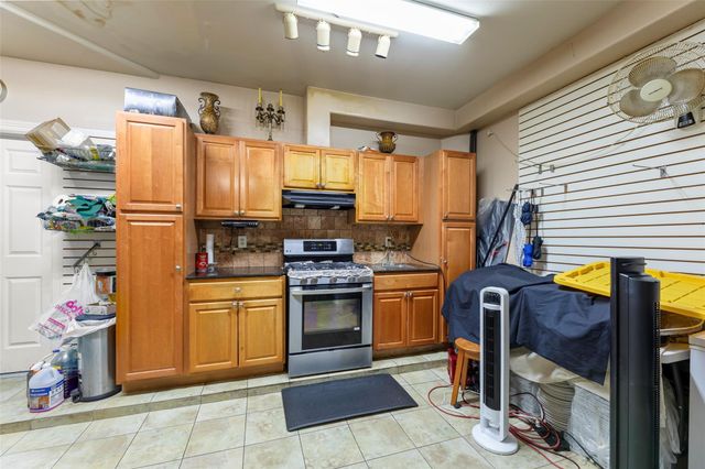 15111 Black Falls Lane, Sugar Land, TX 77498