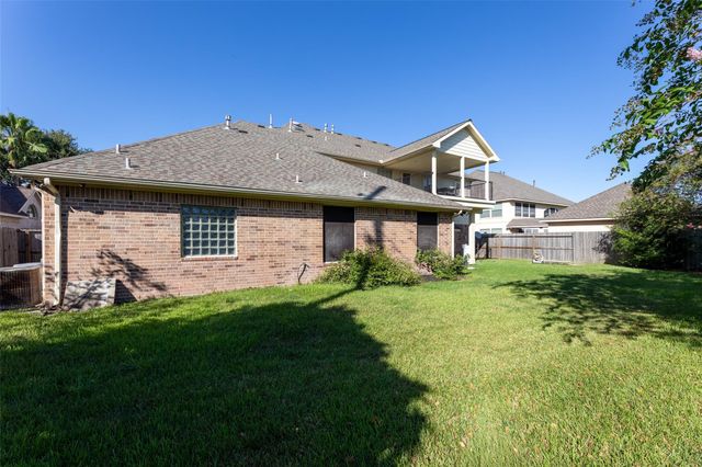 15111 Black Falls Lane, Sugar Land, TX 77498