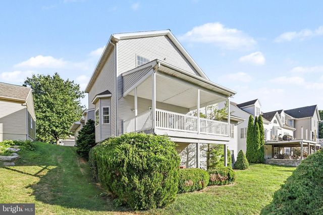 532 WATERSIDE CIR L-0133, Lebanon, PA 17042