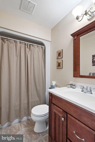 62 VIOLET CT, Toms River, NJ 08753
