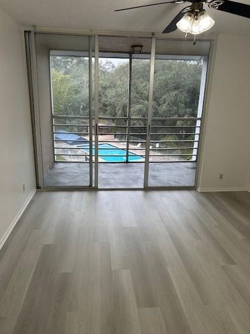 9400 Live Oak Place 406, Davie, FL 33324