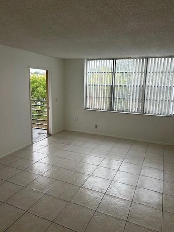 9400 Live Oak Place 406, Davie, FL 33324