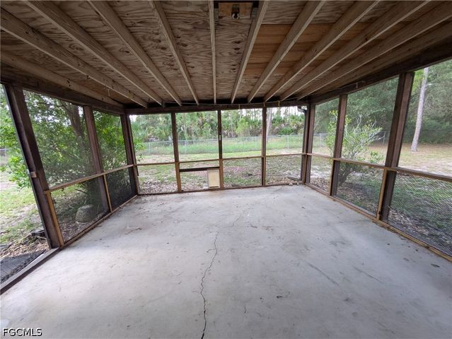 2104 E 9th ST, Lehigh Acres, FL 33936