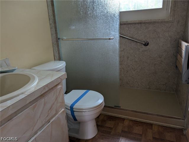 2104 E 9th ST, Lehigh Acres, FL 33936