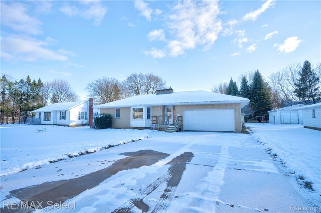 4298 Farmcrest Street, Burton, MI 48509
