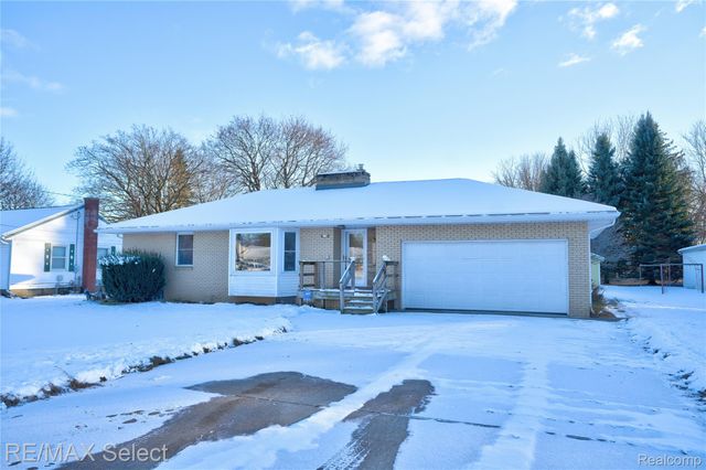 4298 Farmcrest Street, Burton, MI 48509