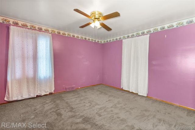 4298 Farmcrest Street, Burton, MI 48509