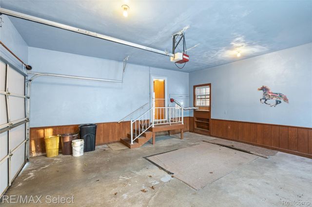 4298 Farmcrest Street, Burton, MI 48509