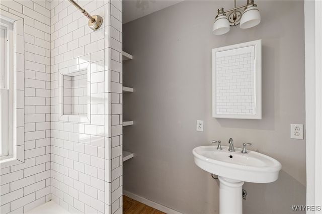 248 Auburn Avenue, Buffalo, NY 14213