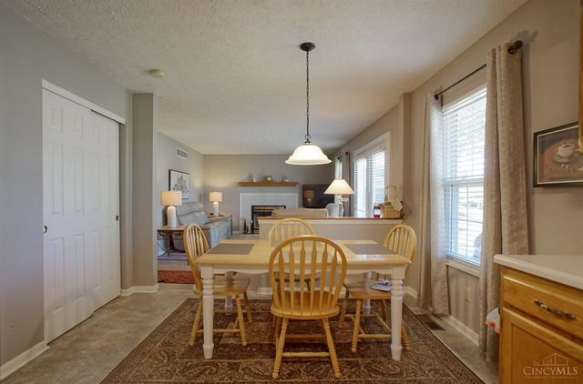 2028 Crest Road, Forest Park, OH 45240