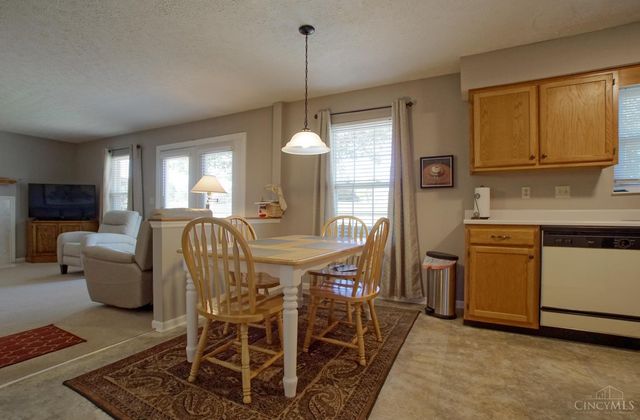2028 Crest Road, Forest Park, OH 45240