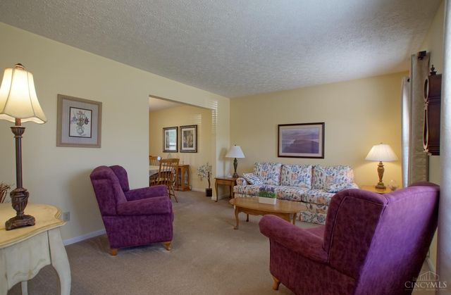 2028 Crest Road, Forest Park, OH 45240