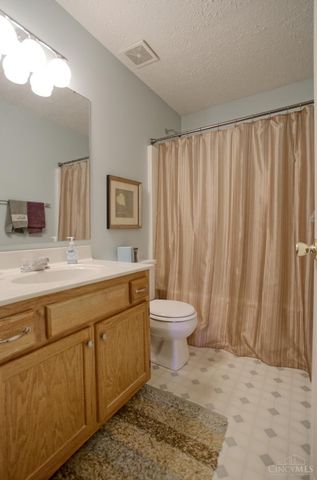2028 Crest Road, Forest Park, OH 45240