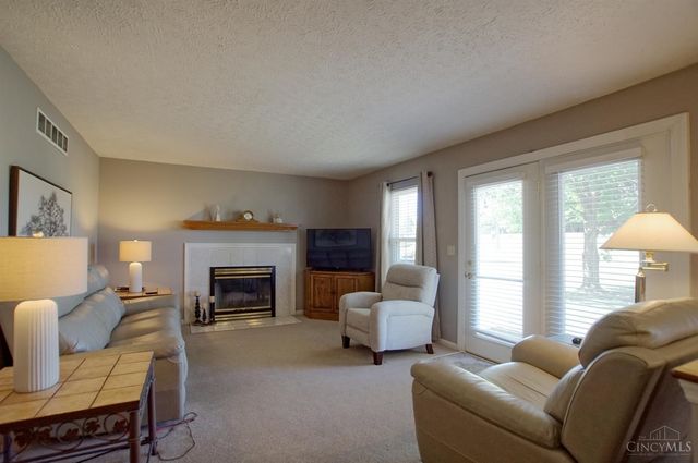 2028 Crest Road, Forest Park, OH 45240