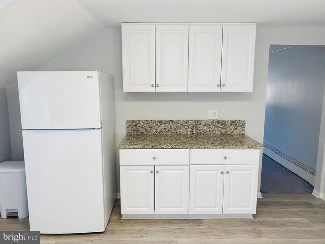 240 W 7TH AVE, Conshohocken, PA 19428