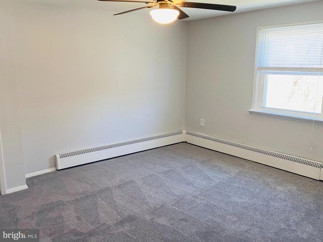240 W 7TH AVE, Conshohocken, PA 19428