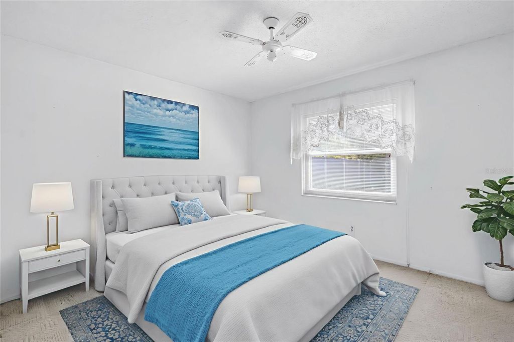 Image 8 of property listing at 601 6TH AVENUE SE, Largo, FL 33771