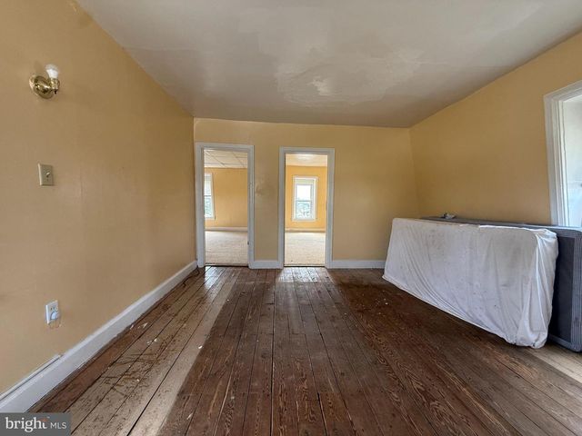 352 S WOOD ST, Middletown, PA 17057