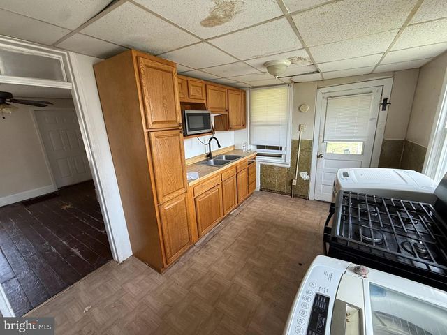 352 S WOOD ST, Middletown, PA 17057