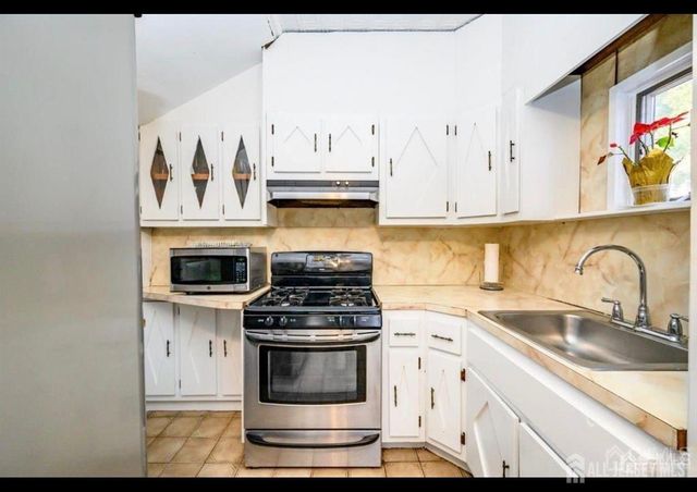 271 Woodbridge Avenue, Woodbridge Proper, NJ 07095