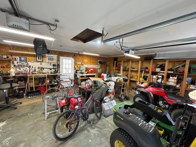 2324 E 200 N, Rushville, IN 46173