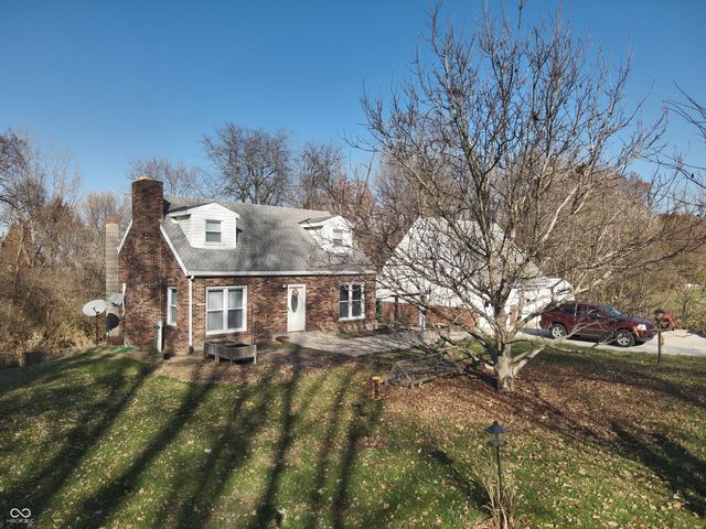 2324 E 200 N, Rushville, IN 46173