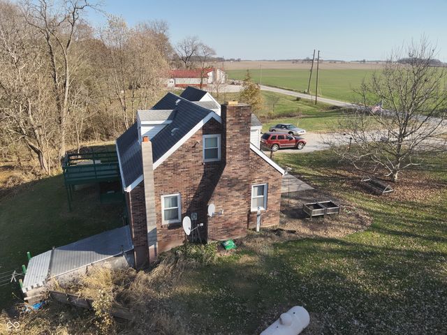 2324 E 200 N, Rushville, IN 46173