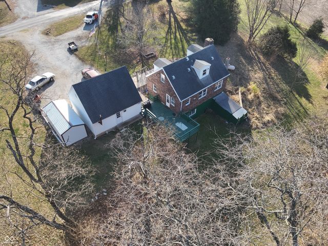 2324 E 200 N, Rushville, IN 46173