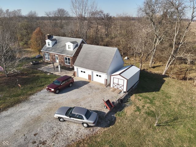 2324 E 200 N, Rushville, IN 46173