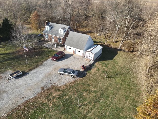 2324 E 200 N, Rushville, IN 46173