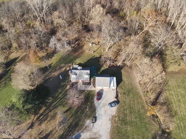 2324 E 200 N, Rushville, IN 46173