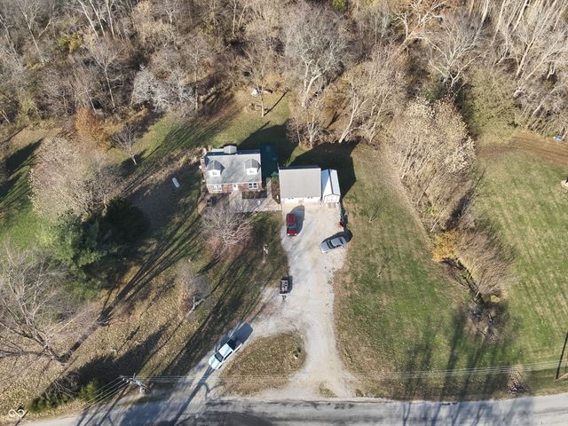 2324 E 200 N, Rushville, IN 46173