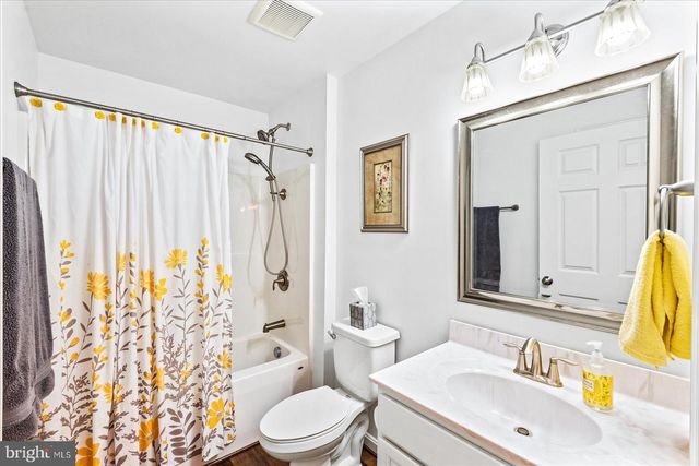 246 TRANQUILITY DR, Ruther Glen, VA 22546