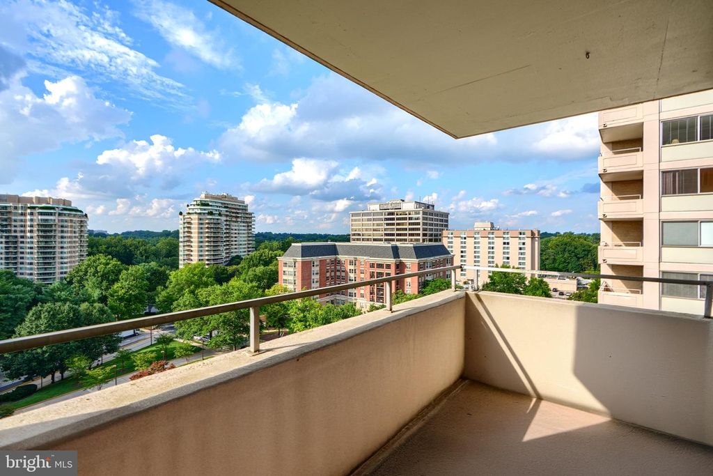 5500 FRIENDSHIP BLVD #2023N, Chevy Chase, MD 20815