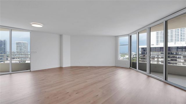 555 NE 34th Street 1910, Miami, FL 33137