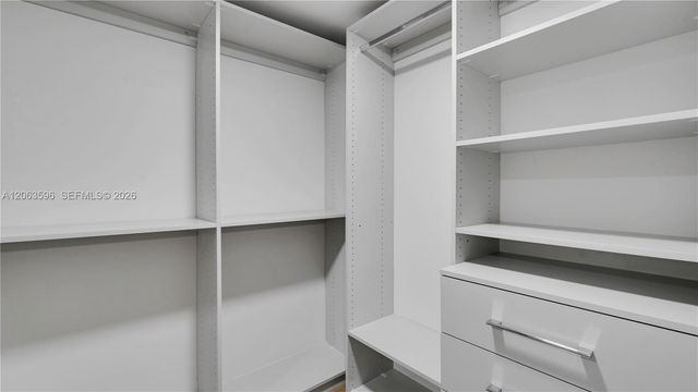 555 NE 34th Street 1910, Miami, FL 33137