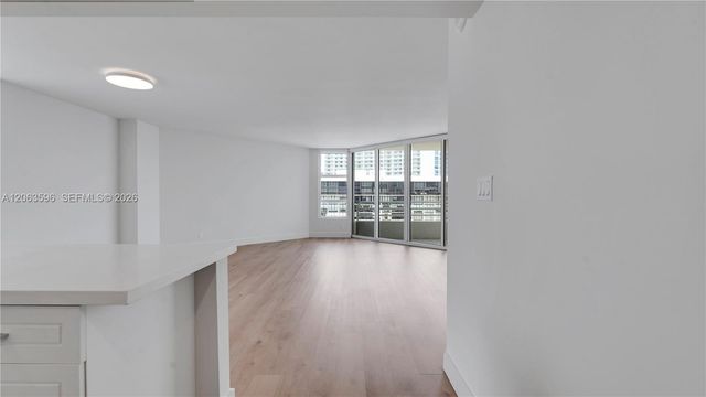 555 NE 34th Street 1910, Miami, FL 33137