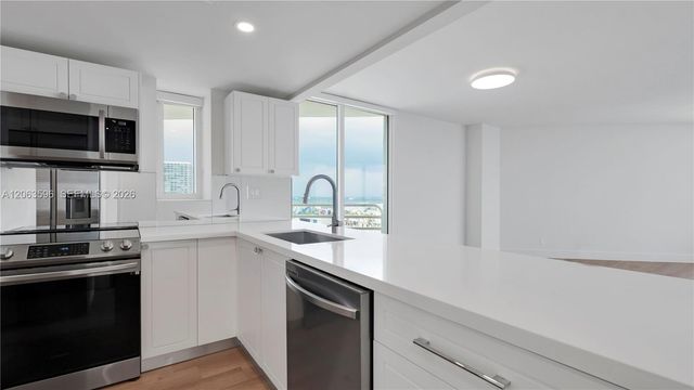 555 NE 34th Street 1910, Miami, FL 33137