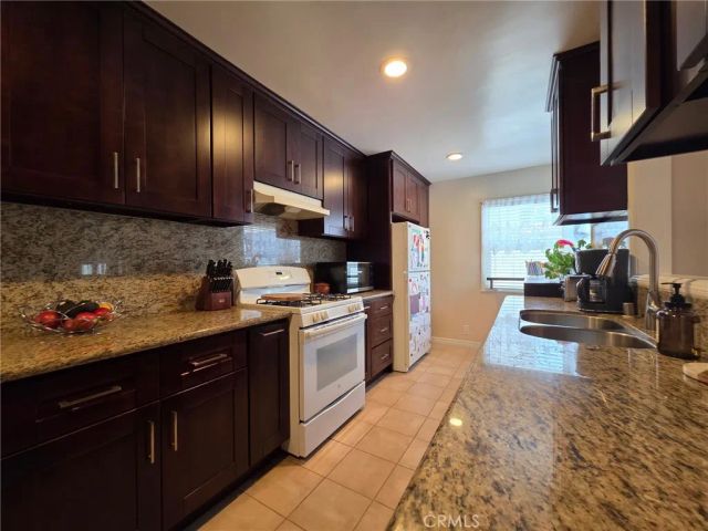 14334 Tiara Street, Van Nuys, CA 91401