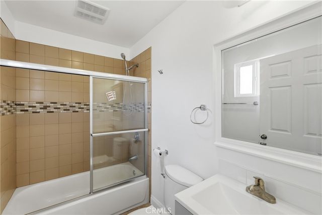 5017 Halldale Avenue 2, Los Angeles, CA 90062