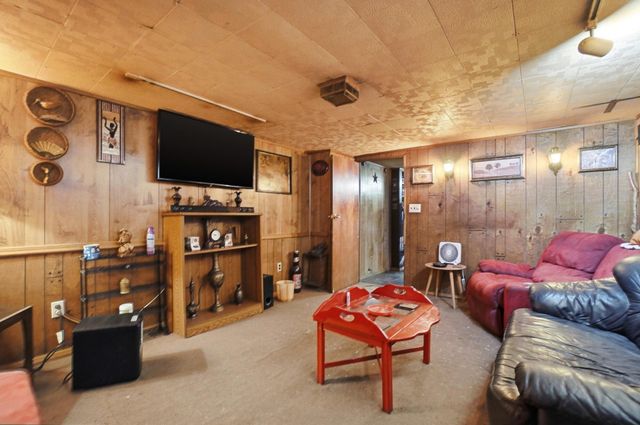 1571 Wilson Avenue, Columbus, OH 43207