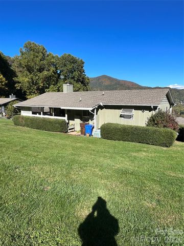 10 Onyx Lane, Maggie Valley, NC 28751